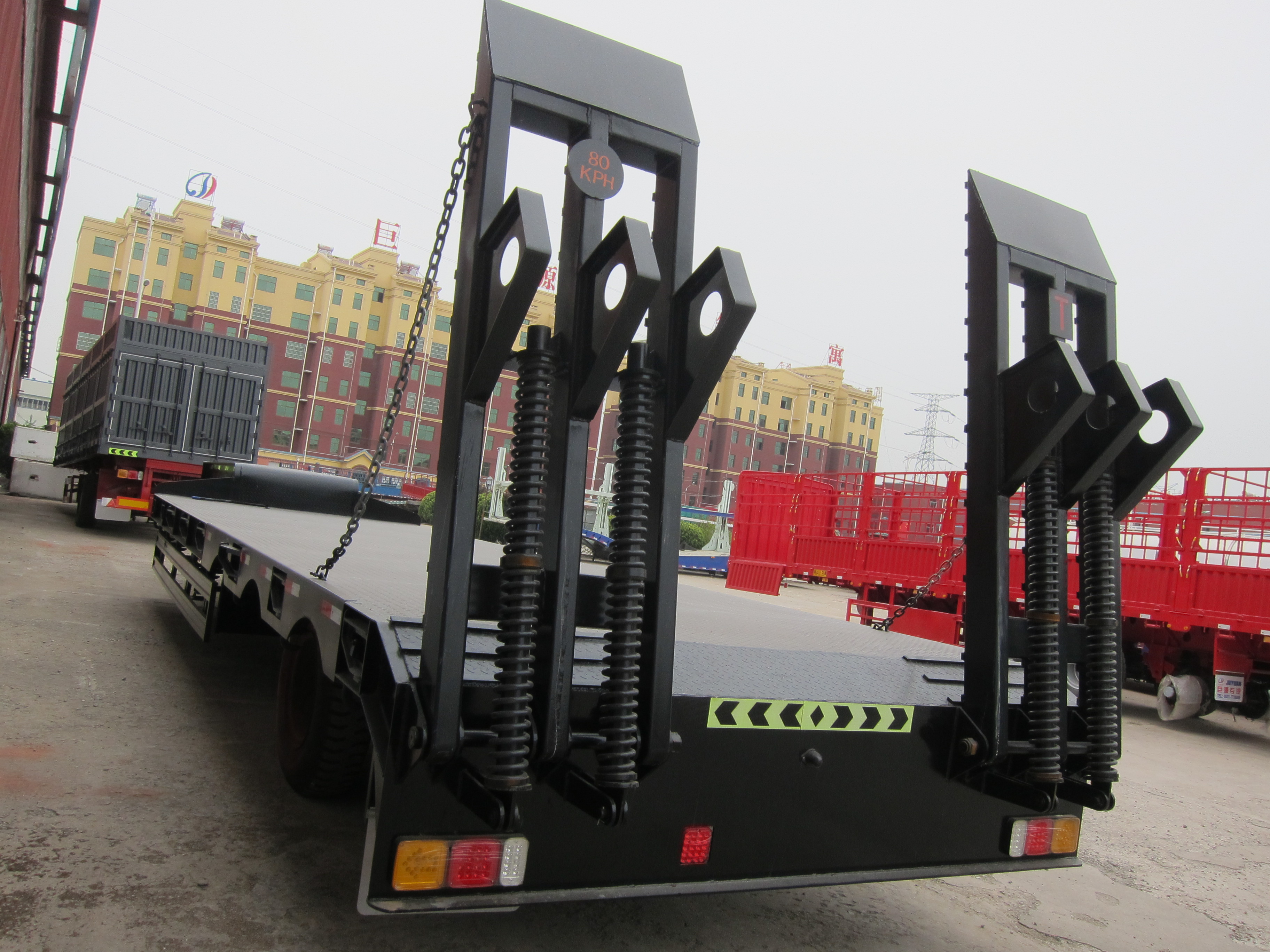 Heavy Load Gooseneck Lowboy Semi Trailer for Excavator Transport 3 Axles 4 Axles 12m 15m