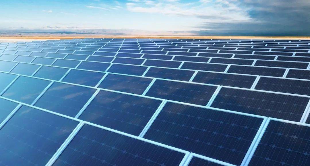 Customize Size Solar Photovoltaic Glass 6.8mm Low Iron Tempered