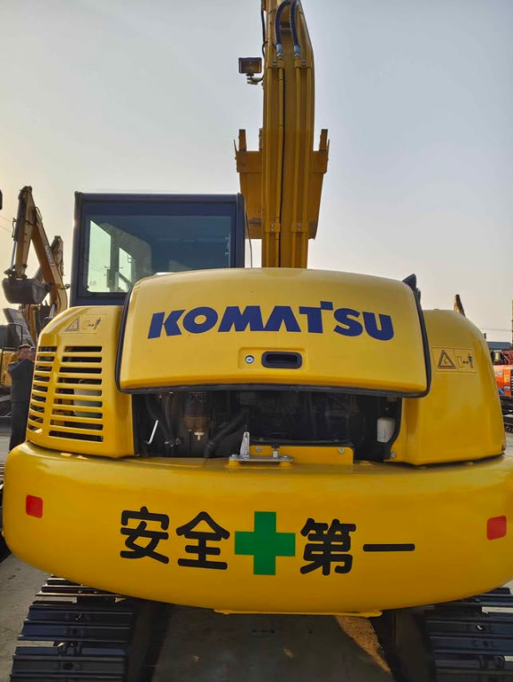 7 Ton Used Komatsu PC70 Excavator 48.5kw Power Second Hand Digger