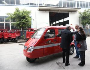 Quality 300cc 4 Stroke Enclosed Tricycle for 5 People and 600kg Loading Capacity in Peru 2016 wholesale