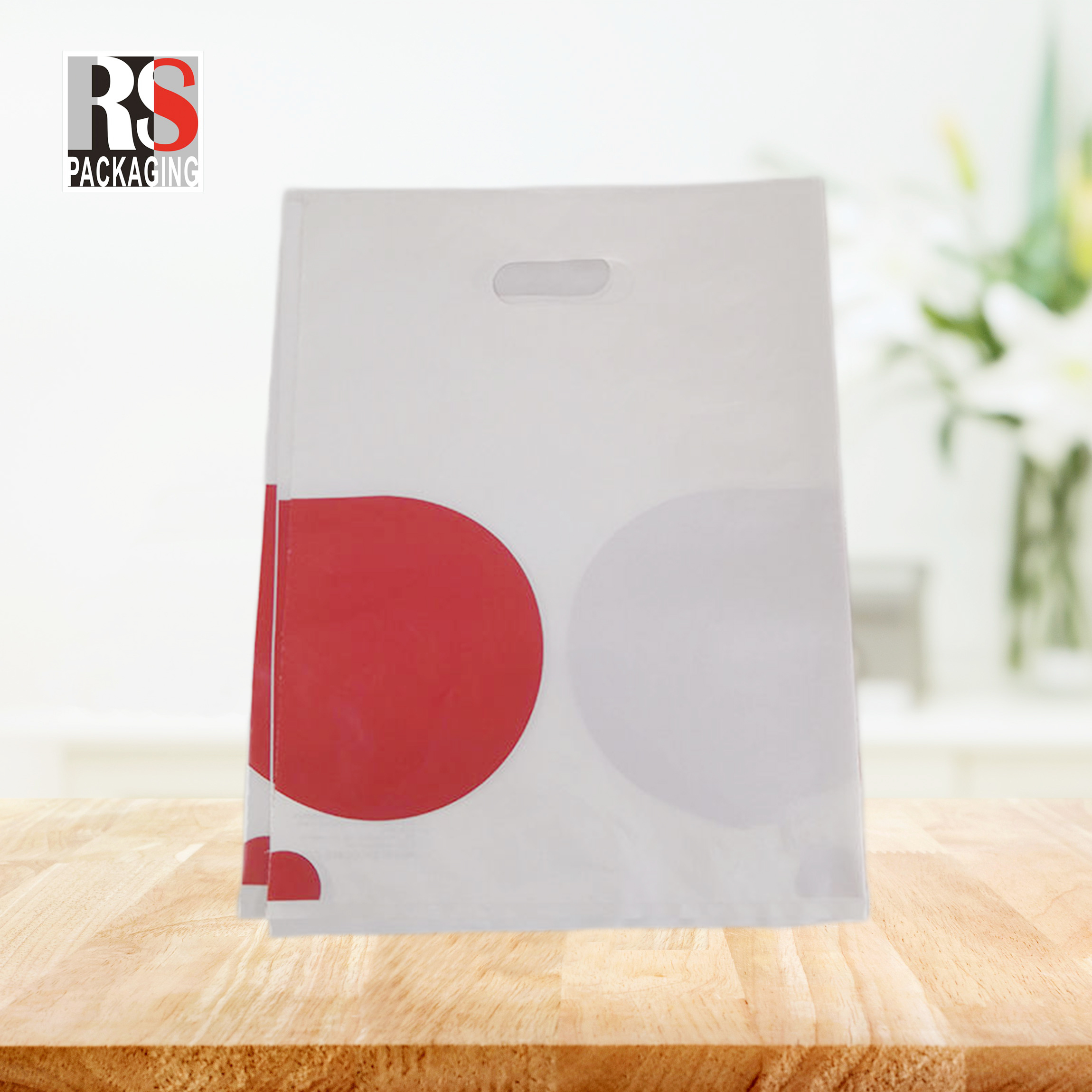 Durable Eco Friendly Recyclable Plastic T Shirt Bags With Flat Perforated Handles