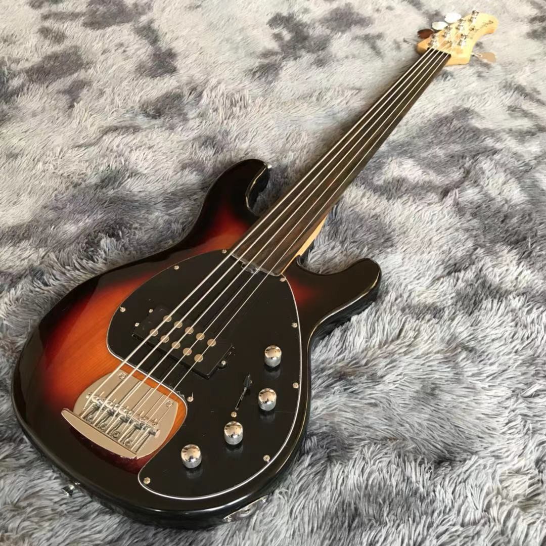 Custom High Quality 5 Strings MM StingRay Active Pickups 9V Battery Electric Bass Guitar