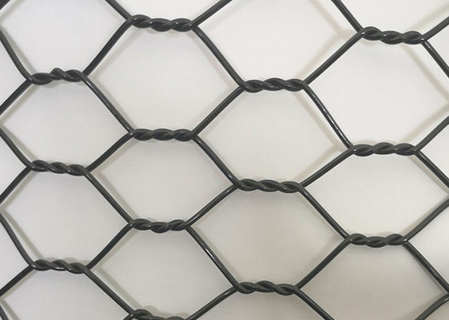 Hexagonal 2.5mm Gabion Mesh Baskets 50x60mm Woven Fish Cage Netting