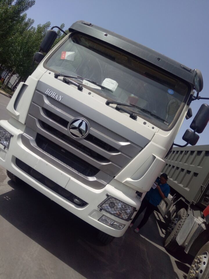 30m3 Water Tank Semi Trailer Trucks , 3 Axles, Loading 30t , 3-4 Departments