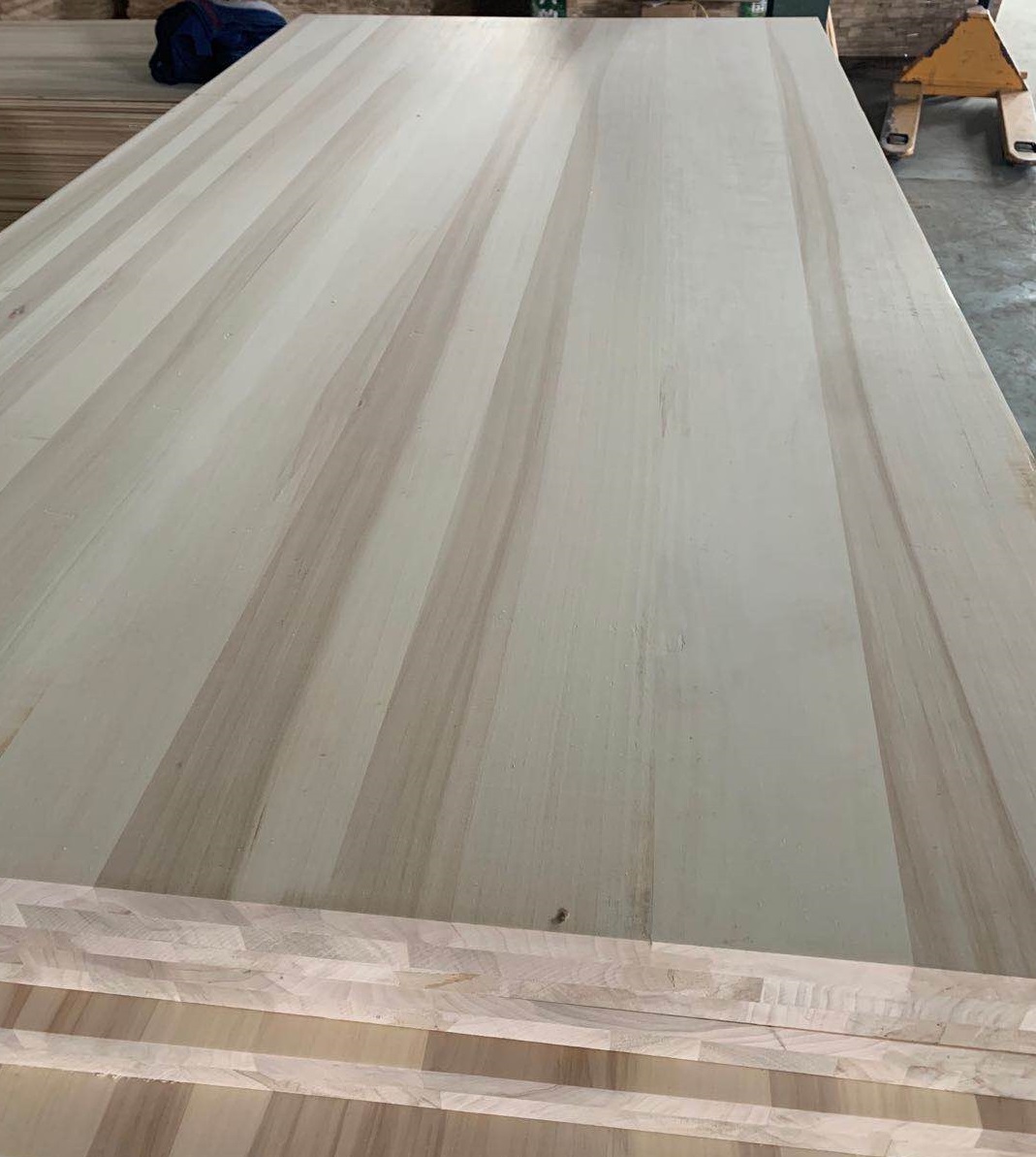 5mm Radiata Pine Board Thin Solid Wood Board AB Grade 2440x1220mm Customized