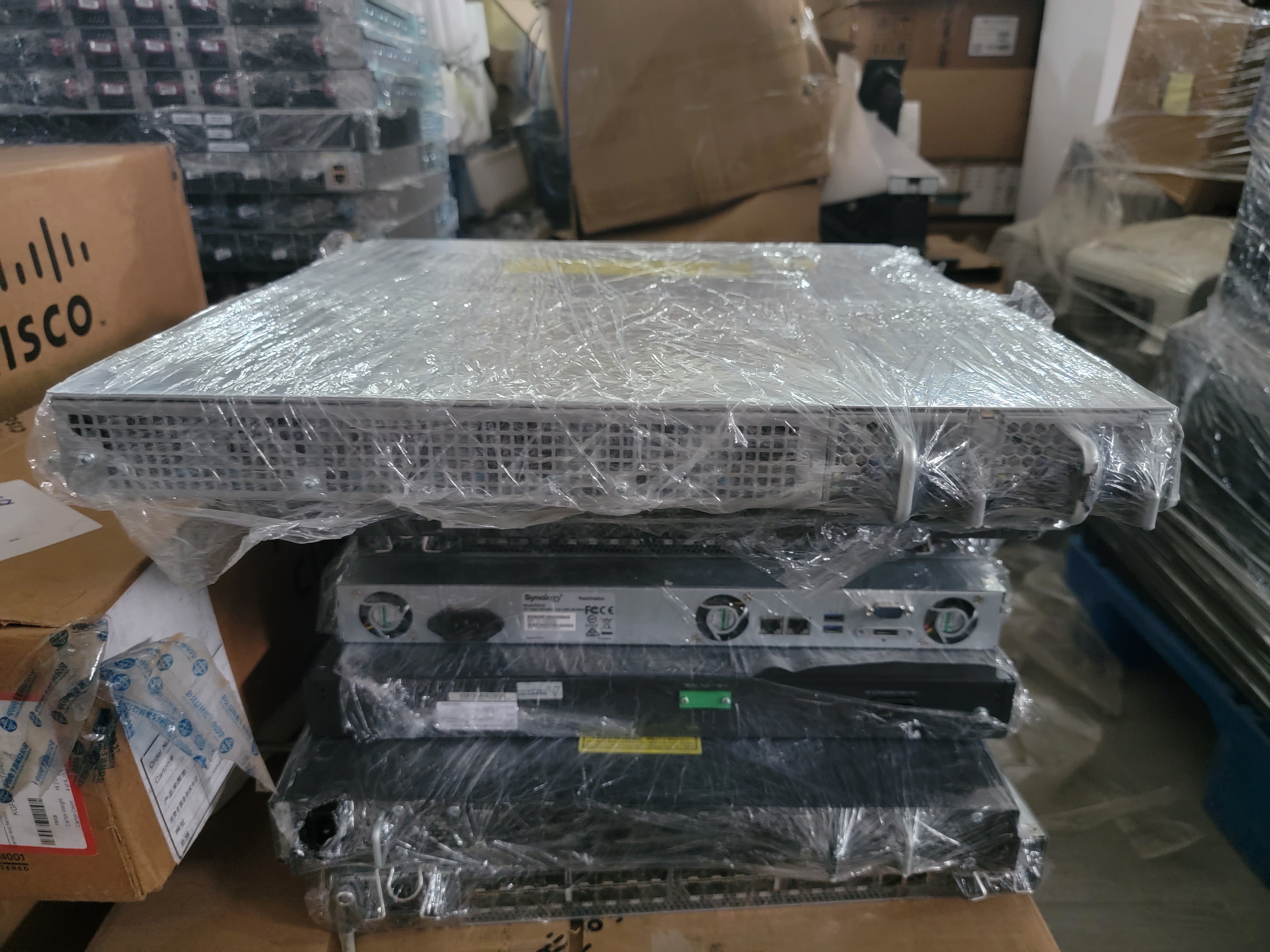 1000 Series Aggregation Service Router ASR1001-HX 1 X10/100/1000Mbps WAN Ports