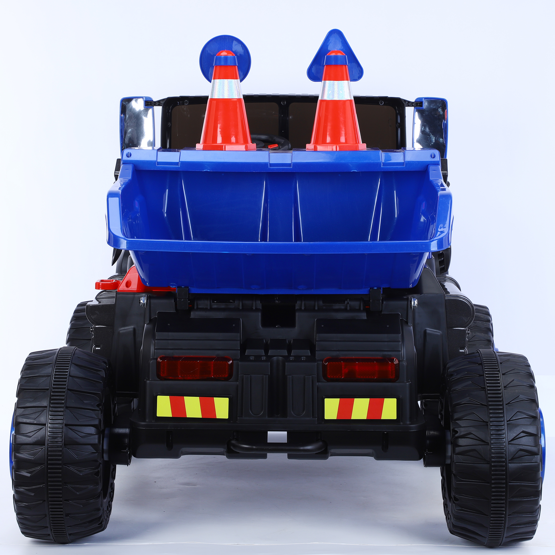 12v Electric Ride On Car with Tipping Bucket Unisex G.W. N.W 34.2kg/28.9kg Truck Style
