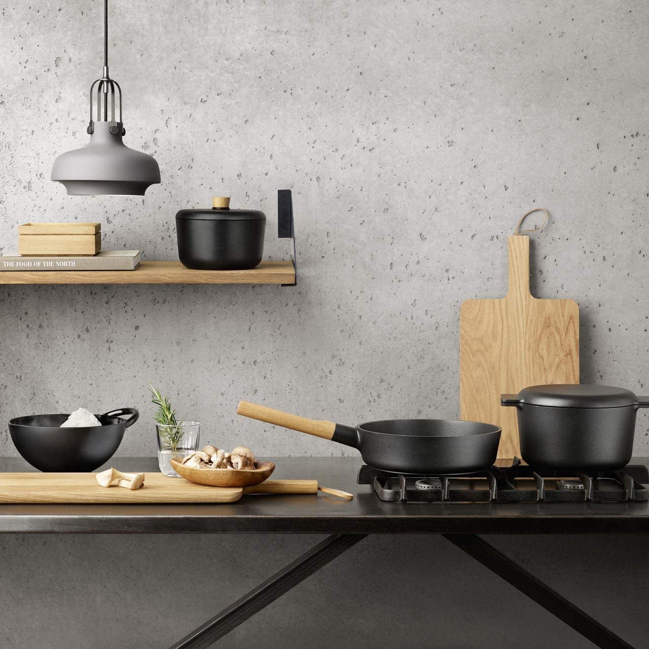 Black Plating Heavy Duty L-Shaped Wall Floating Shelf Bracket with 4mm/6mm Thickness