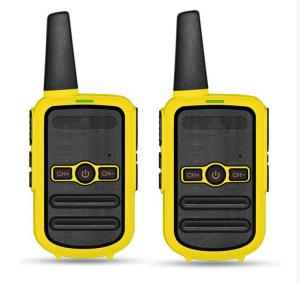 Portable FRS Hands Free Mini 2 Way Radio Walkie Talkies Rechargeable For Adults