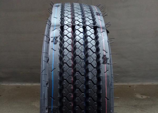 14 Inch Diameter Light Truck Tires 4 Circumferential Zigzag Grooves Design 6