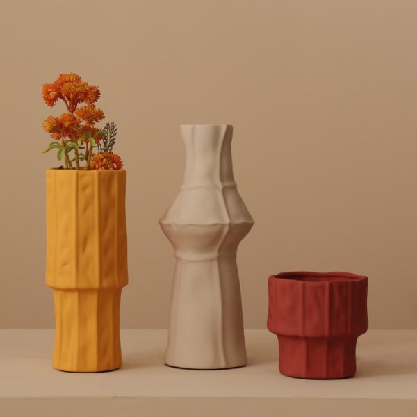 Ceramic Home Goods Vases Nordic Creative Art White for Commercial Buyers Gifts