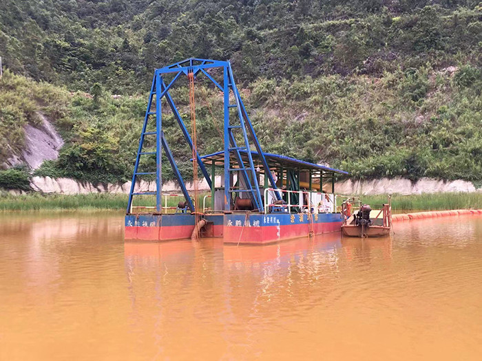 The 14inch model jet suction dredger is designed to dig to a depth of ten meters