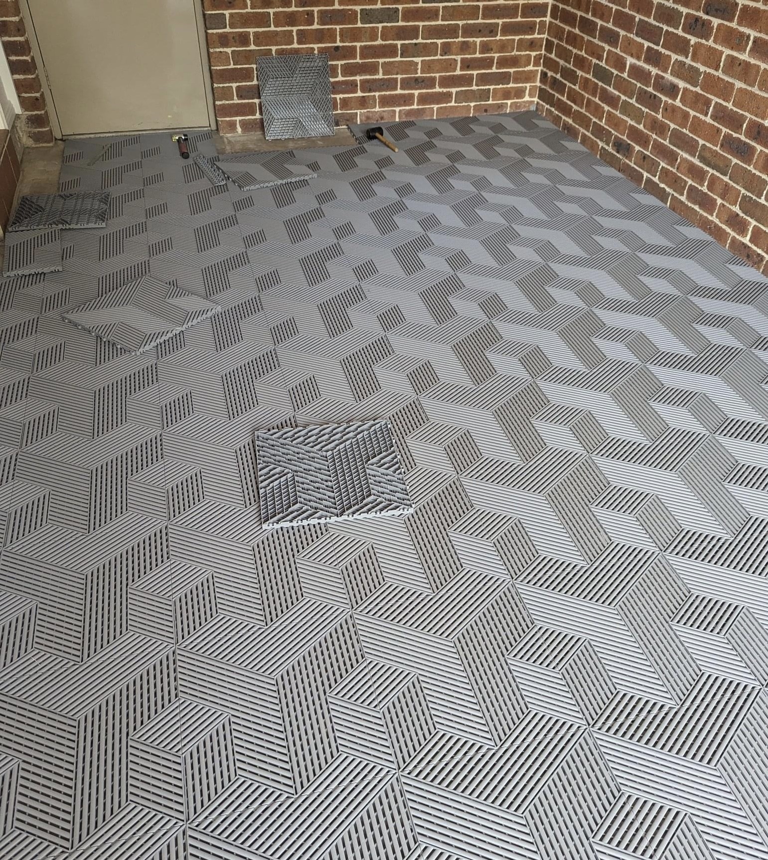 Three Dimensional 19mm Garage Tiles Interlocking Heavy Duty Garage Floor Squares
