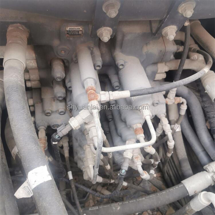 Used Doosan DX530LC Excavator with 52000 KG Machine Weight and Good Condition
