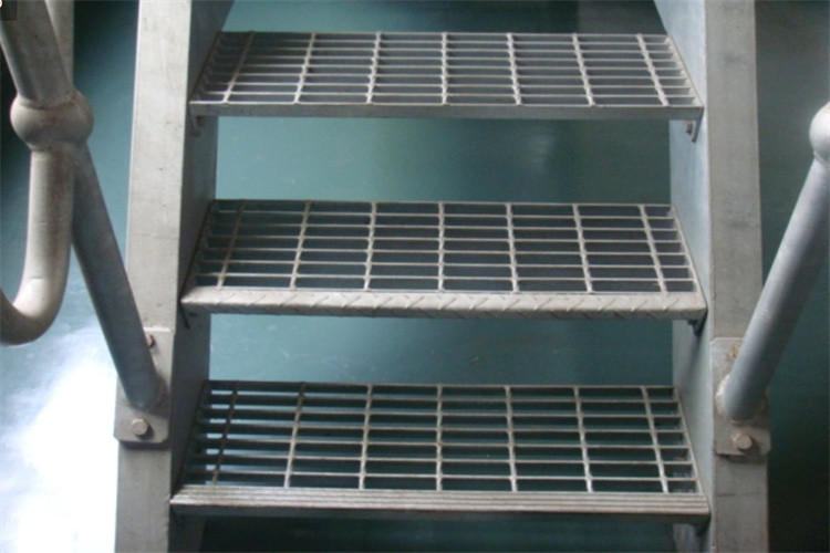 4mm Bearing Bar And Cross Bar Thickness Steel Walkway Grating For Stair Tread
