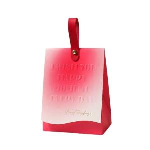 Quality Custom Color Accepted Christmas Kraft Paper Gift Bag with Customized Logo and Color wholesale