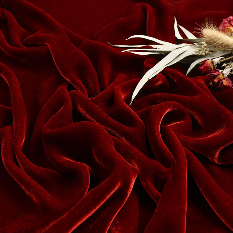 Medium Weight 200gsm Silk Viscose Velvet Fabric For Autumn Winter