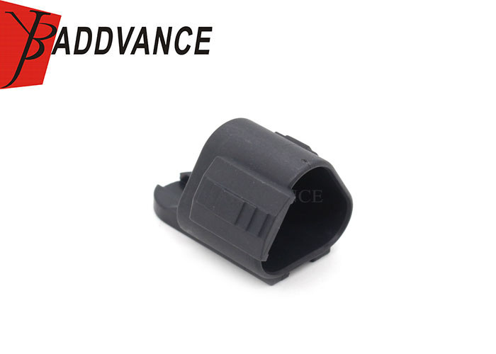 1011-345-0305 TE DEUTSCH Connector Serious Black Automotive Dust Covers