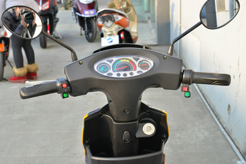 EEC Narrow Body Pedal Assist Ebike 70km 40km/h