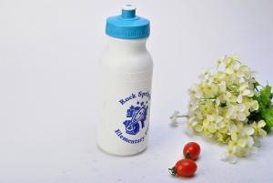 Quality PE water bottles, plastic sport water bottle for bicycle riding and sports using (BPA free wholesale