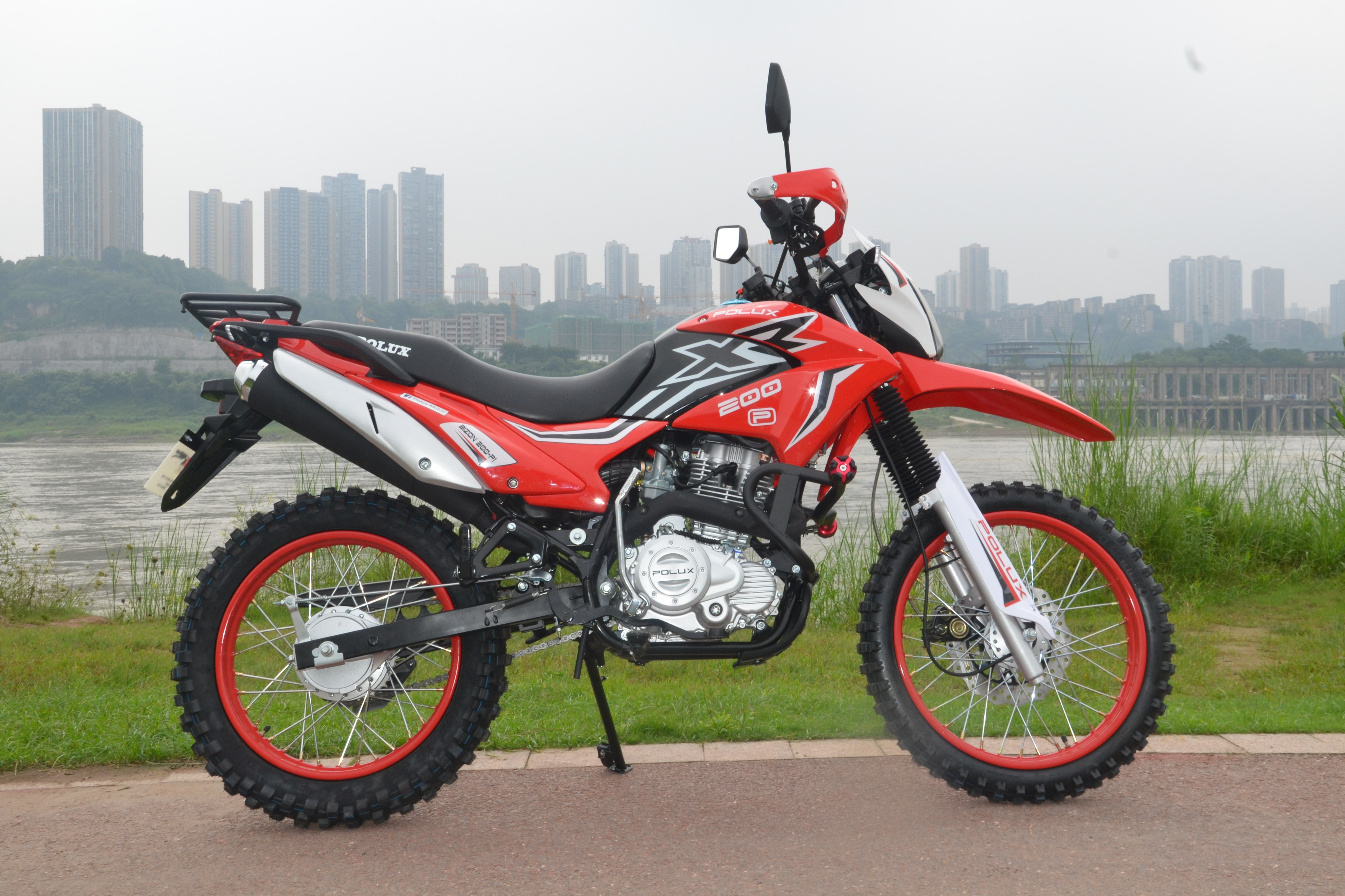 8 Colours 250 Racing Dirt Bike Single Cylinder Motorcycle 18kw