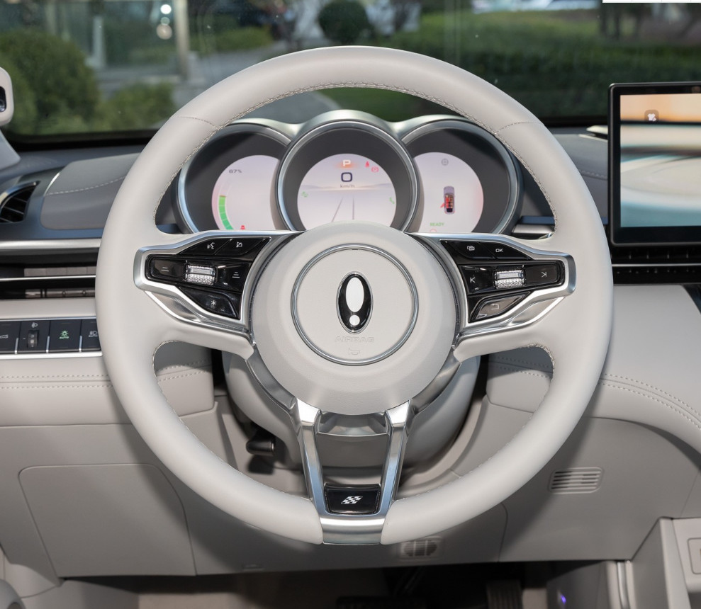 Fantastic ORA Lightningmao 2022 555km Haohua Version Electric Sedan 5 Seats