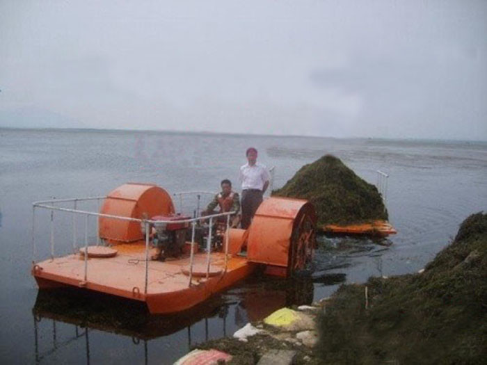 Light Flexible 9 Cubic Capacity Eco Harvester For Moderate Water Areas