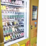 Independent Vending Machine For Foods And Drinks Chocolate Candy Snack Beverage
