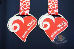 Quality 2D Double Side Red Heart Medal Die Cast Craft Medallions Corrosion Resistant wholesale