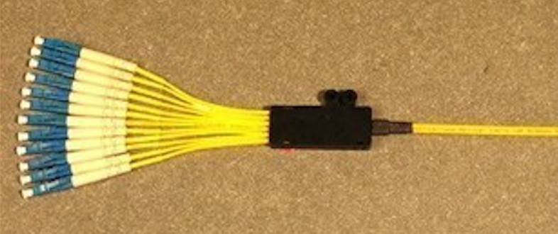 Fan Out Kits Optical Fiber Patch Cable Patch Cord Pigtail SC Single Mode 4 Cores