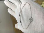 18k White Gold Sweet Alhambra Bracelet , Gold Chain Bracelets For Ladies