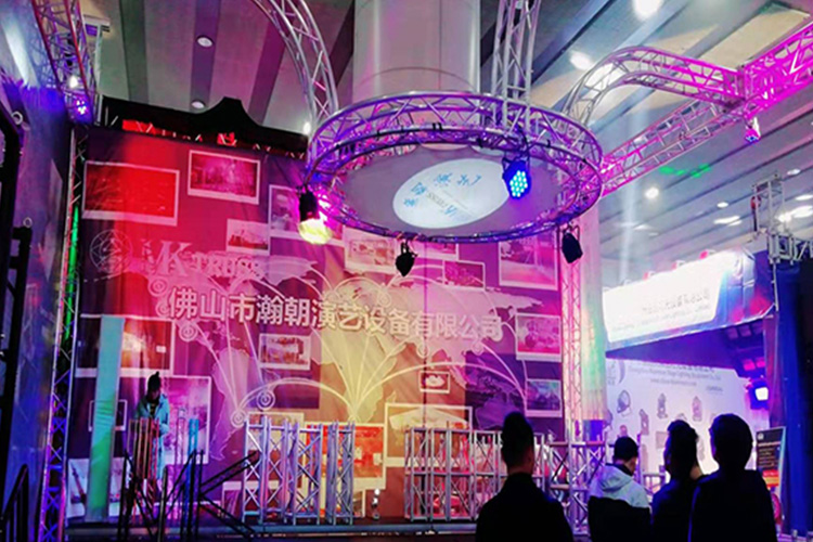 Performance/Event/Show Aluminum Roof Truss Stage for Heavy Load Capacity and Events