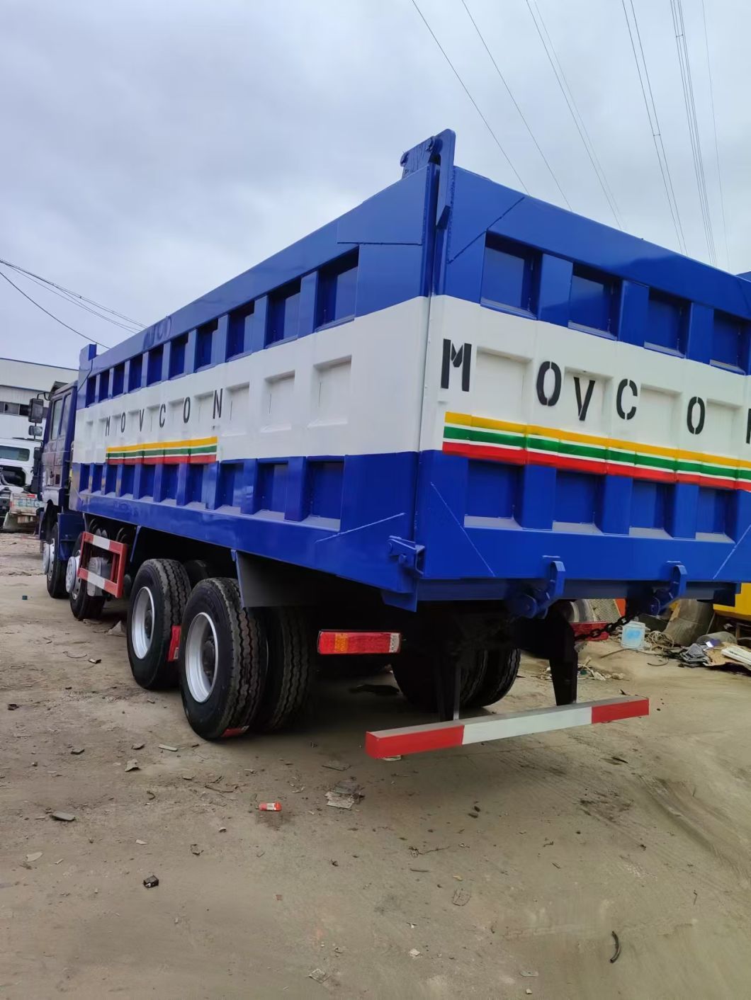 Shacman 8*4 F3000 High Load Capacity Tipping Truck Dump Truck