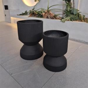 Quality Round Minimal Texture Fibre Clay Plant Pot Lightweight In Black wholesale