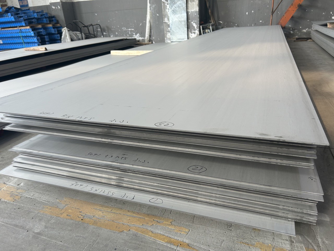 Laminated Embossed Stainless Steel Sheet Metal 316l For Added Strength