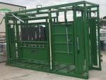 Single Squeeze Cattle Chute