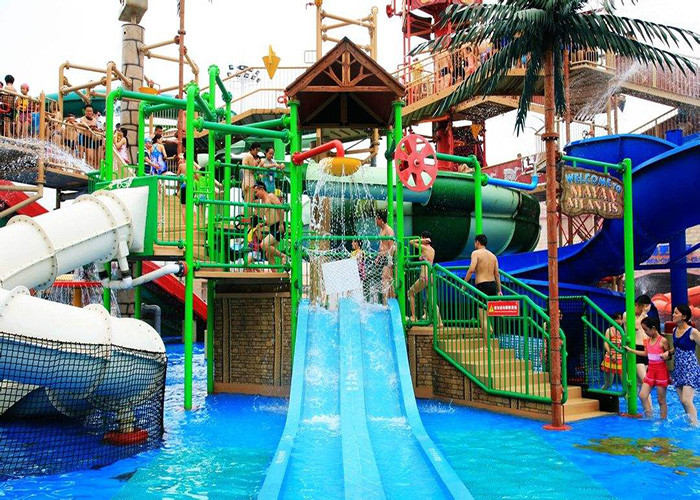 Anti UV Aqua Playground Commercial Fiberglass Water Slides