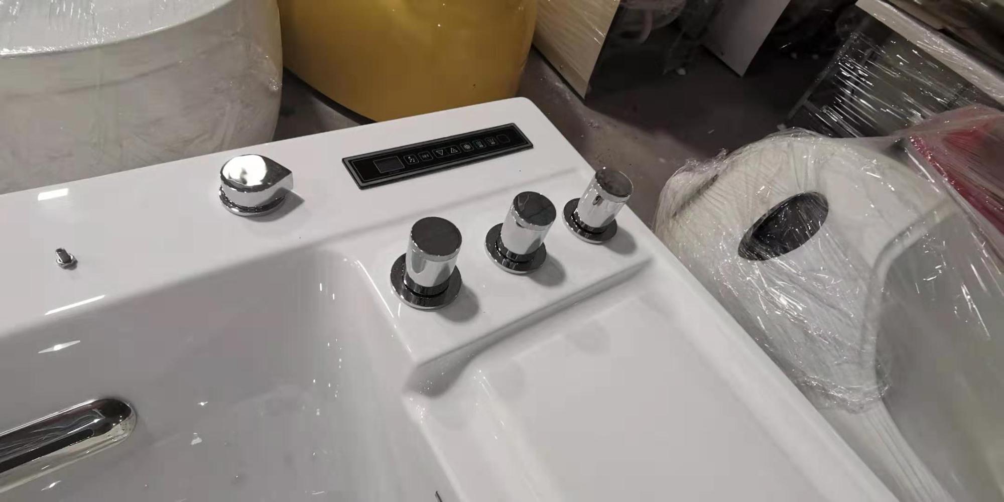 1800MM 70 Inch Freestanding Tub With Air Massage Whirlpool Dome Tent Hotel