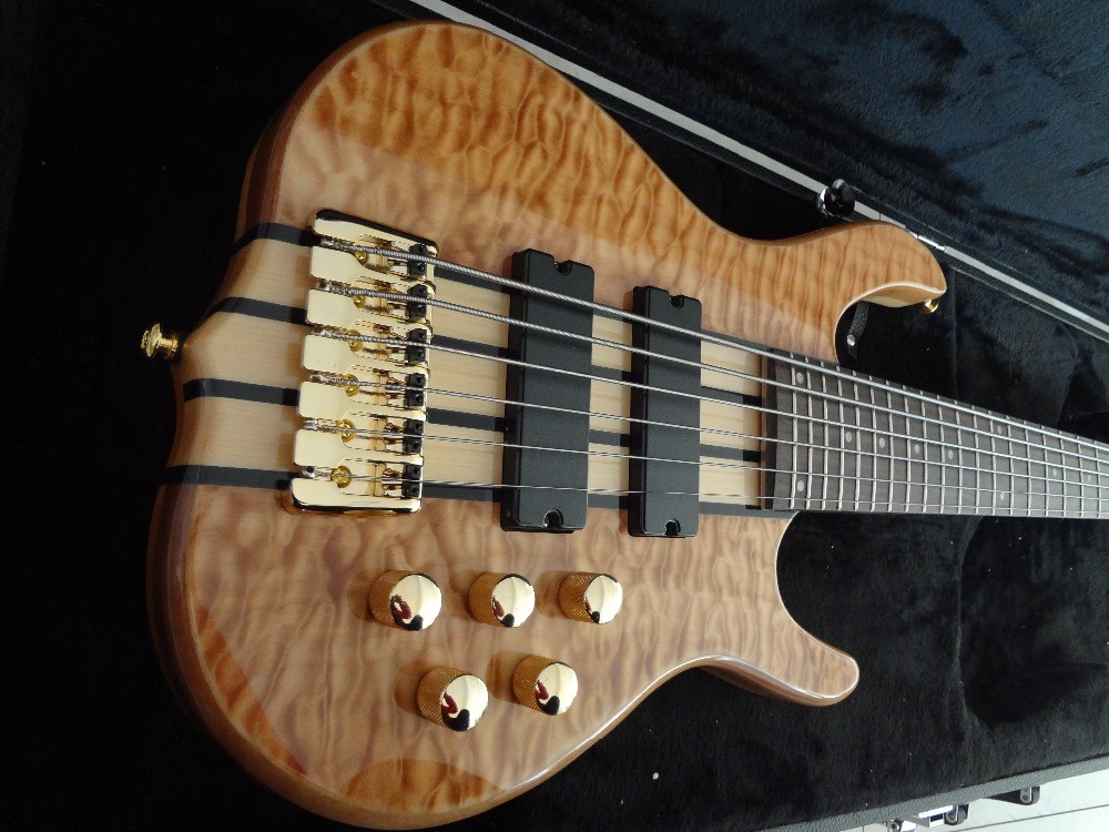 6 string bass guitar Smith custom bass Golden hardwares Wilkinson brodges original Active pickup 5 ply neck bolt on