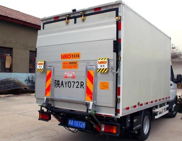 Van truck hydraulic tailgate lifting equipment with voltage 24V or 12V Loaded
