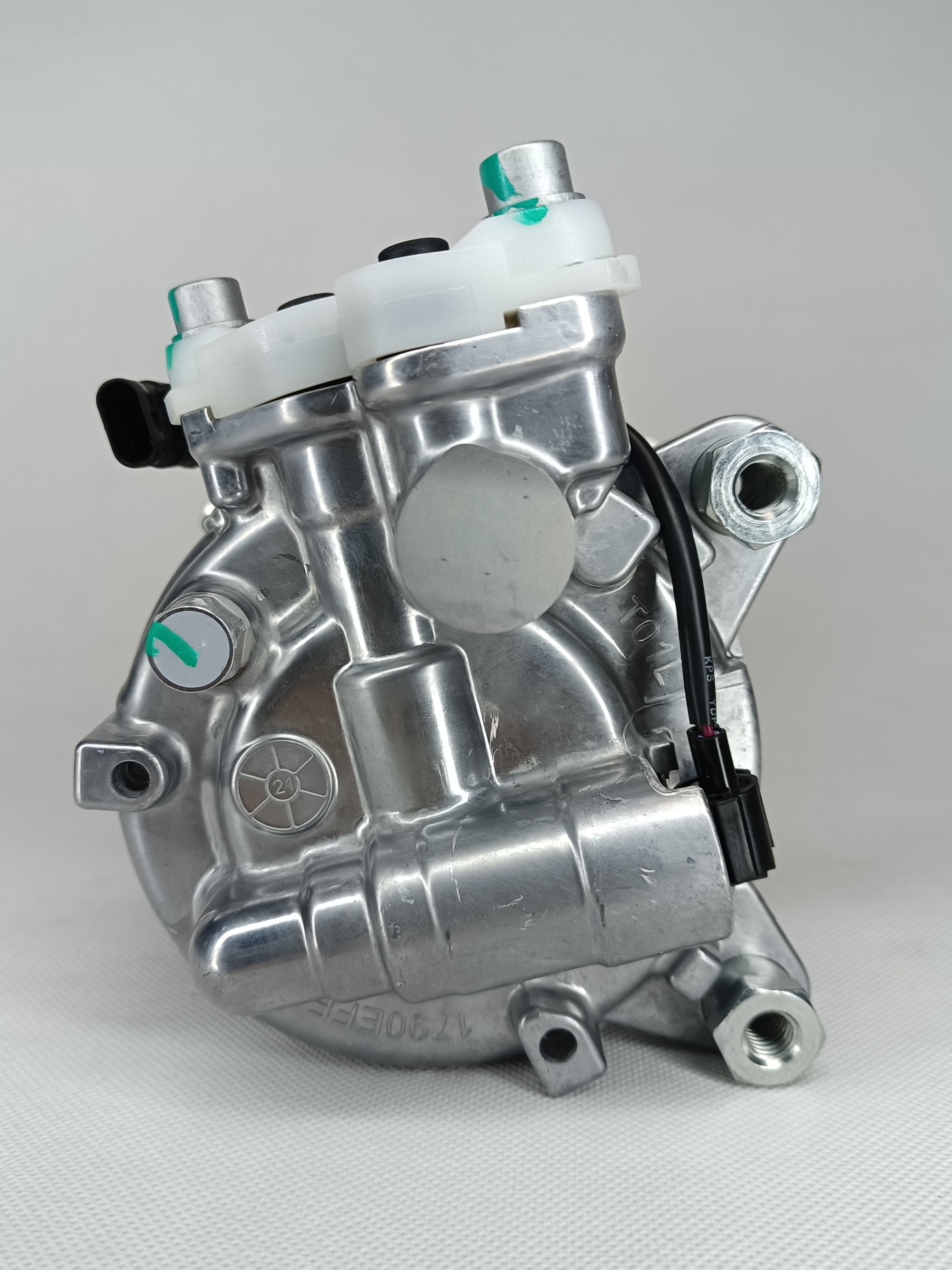 Auto Ac Conditioning Compressor For BMW F49 64527945819 Compressor Assembly