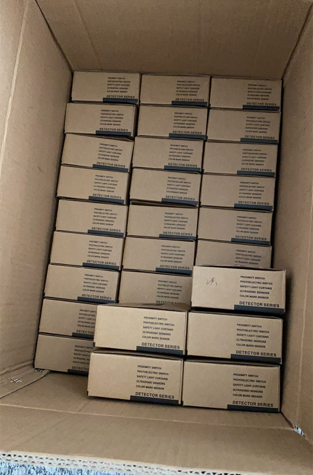 LJ12A3-4-Z/BX DC NPN 3-Wire NO Non-flush Type 4mm Detection Distance M12 Inductive Proximity Sensor Switch