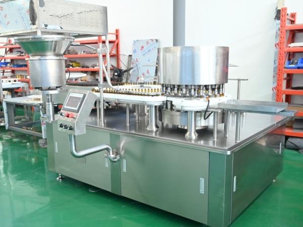 High Filling Accuracy Details Aseptic Liquid Filling Machine for Optimal and