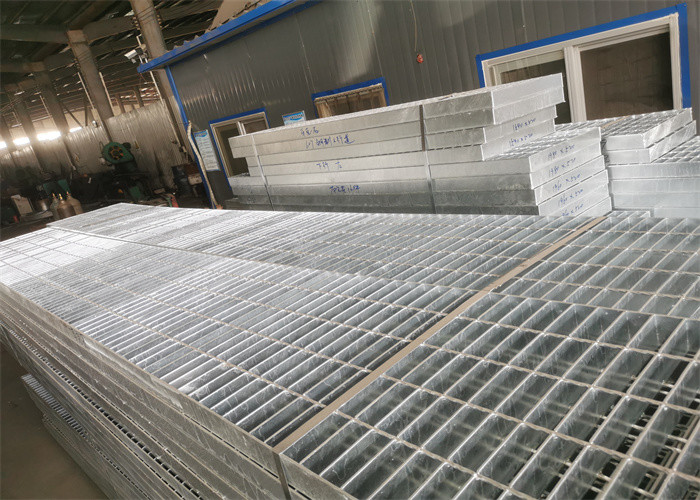 50*5mm Anti Corrosive Metal Grating Platform 4mm Thick Light Structure