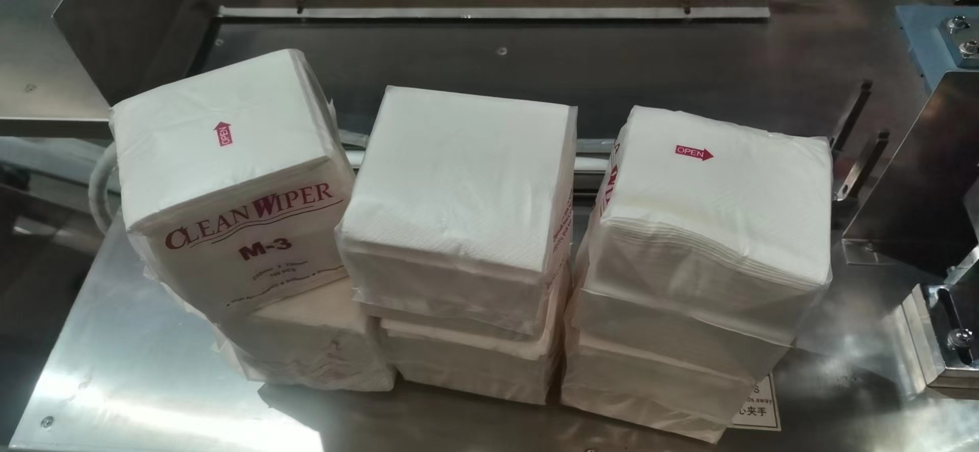 Low Cost Semi Automatic Serviette Tissue Paper Bag Paking Machine