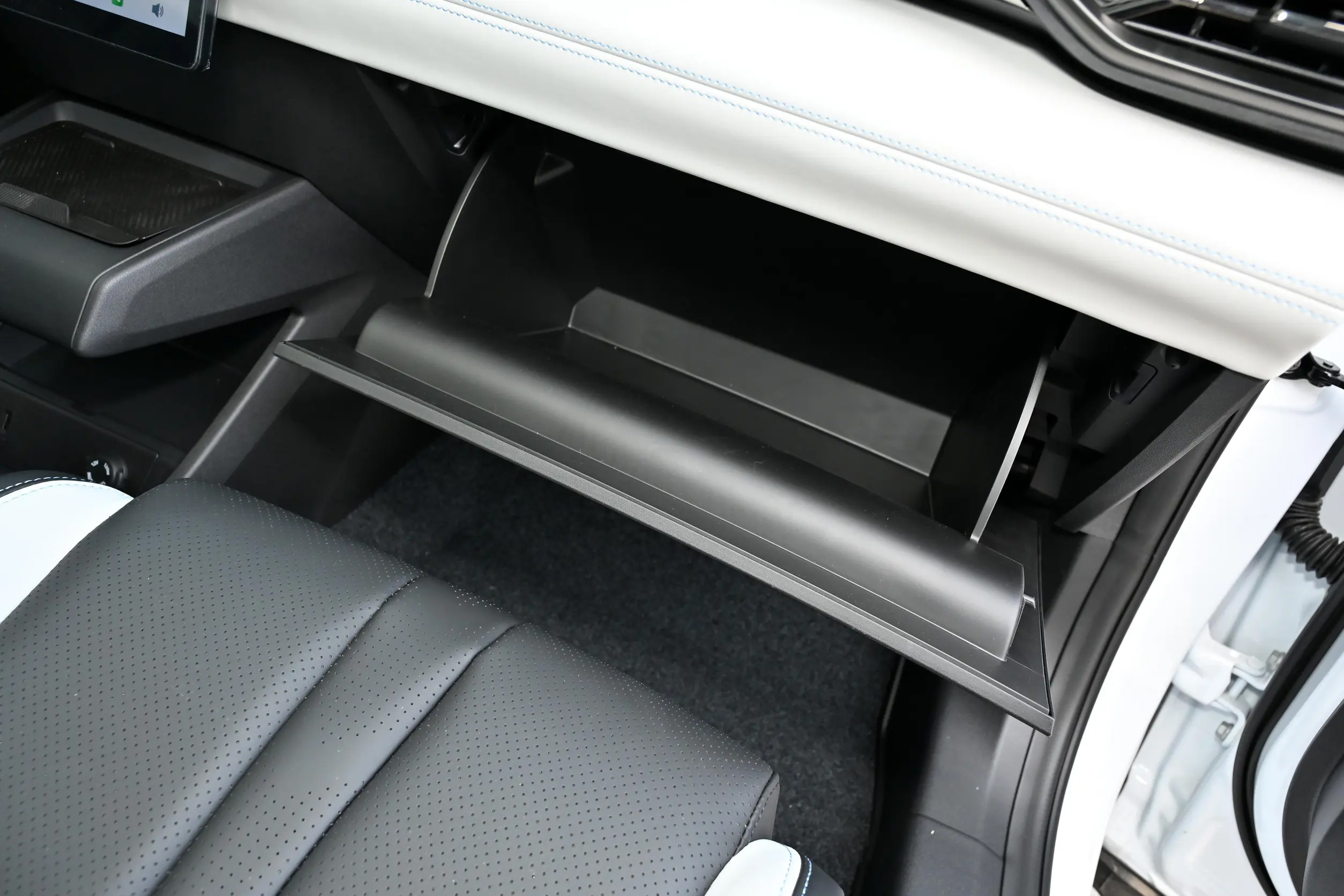 Plug-in Hybrid Dongfeng L7 EV 518 Pro Long-Range Electric SUV Mini Car Fast Charge 0.43 Hours Dongfeng Energy Vehicles