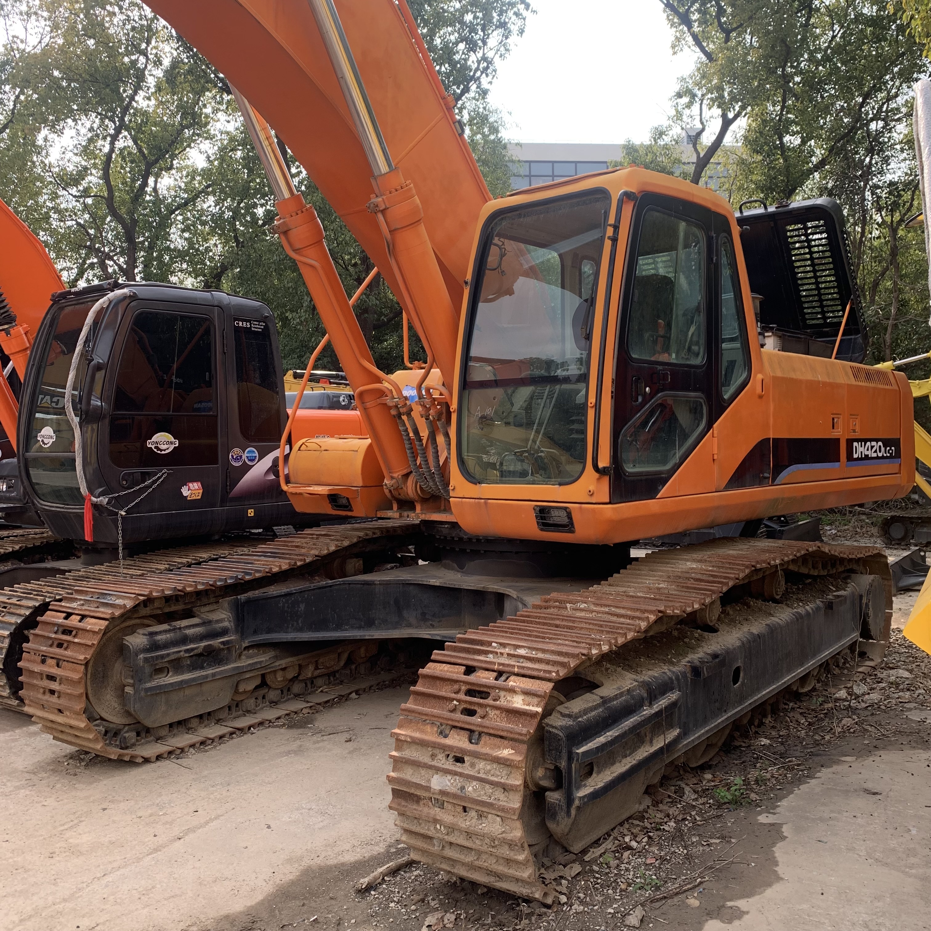 Used Doosan Excavator DH420LC-7 with Low Working Hours and Good Color