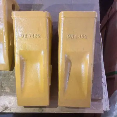 PC200-6 Excavator Bucket Teeth Alloy Steel Spare Parts 205-70-19570