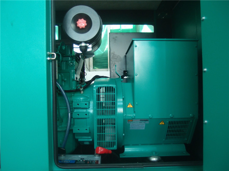 water cooled soundproof 800kva cummins diesel generator