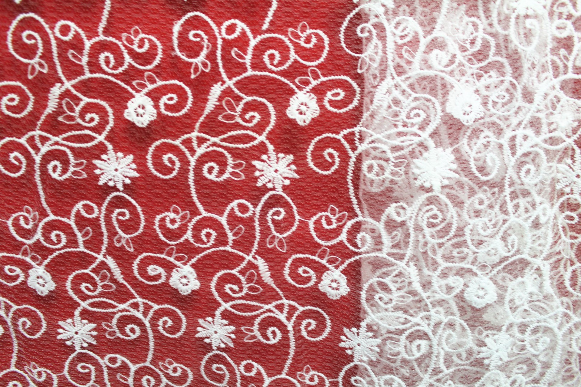 Diamond Mesh based Crown Style Embroidery Lace Fabric Crown for Women's Clothes
